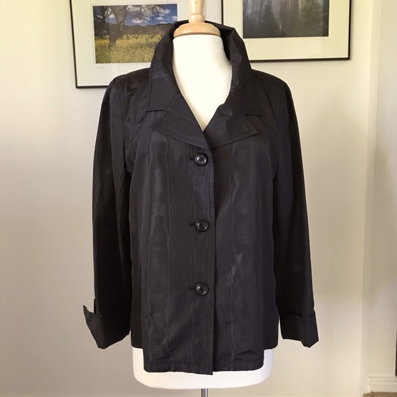 Jacket - Picture 1 of 5